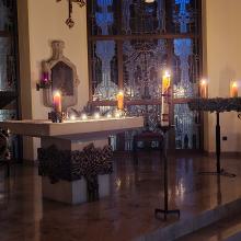 Lichtfeier in der Kapelle des Altenpflegeheims St. Paulus. Foto: Monika Schinke / Vinzentinerinnen Hildesheim
